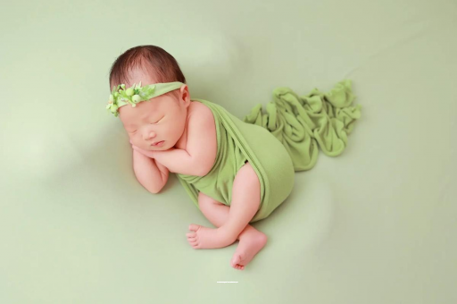 包头宝宝多大可以不用拍嗝